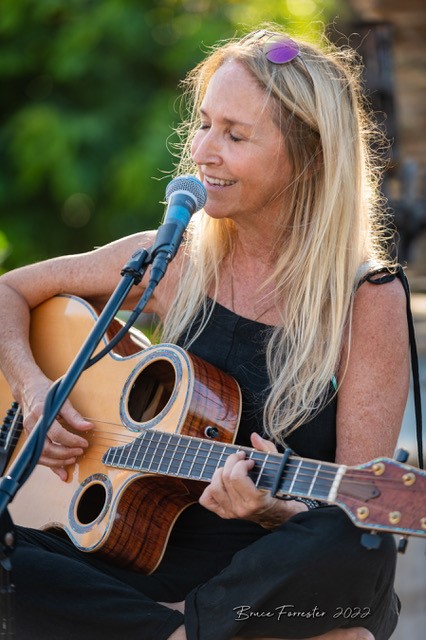 Gail Swanson Singer